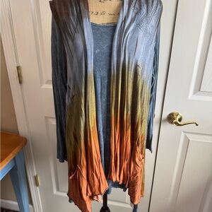 Parsley & Sage Multicolor Women's 2 Piece Top & Vest!